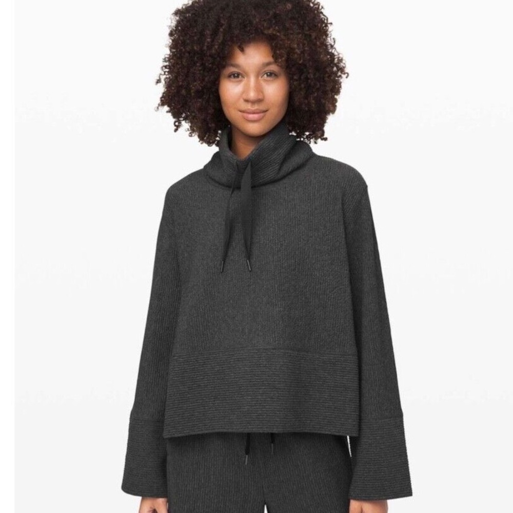 Lululemon pullover